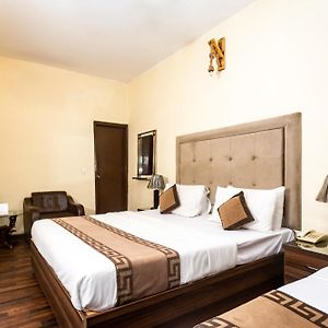 Rose Palace Hotel, Liberty
